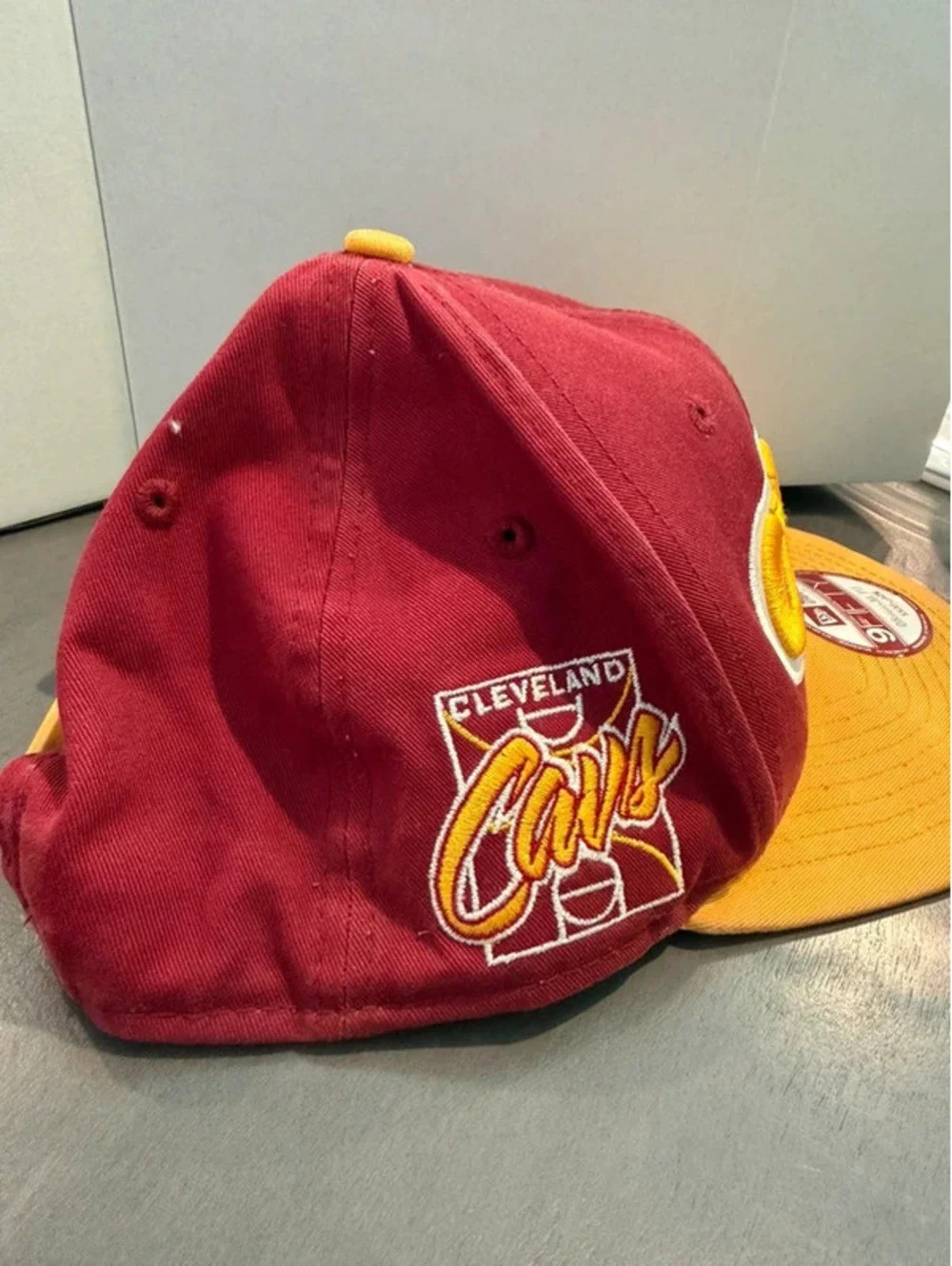 New Era 9FIFTY Cleveland Cavaliers Snapback Hat NBA Burgundy Gold OSFM